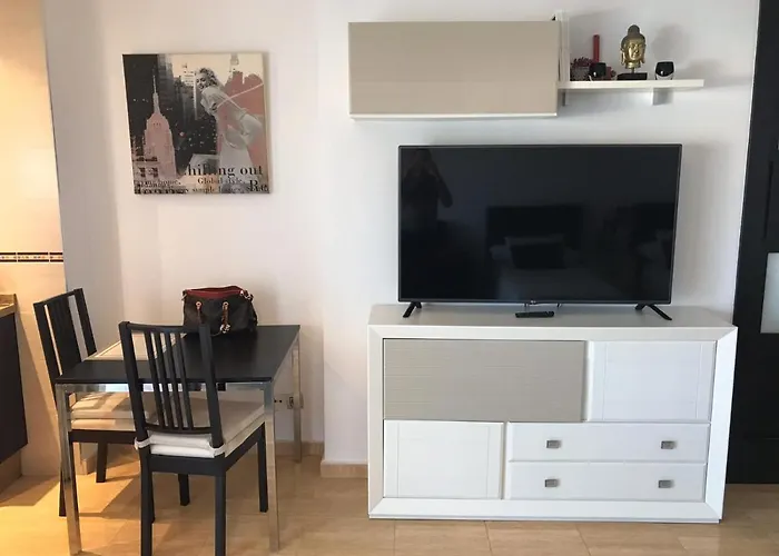 Primera Linea De Playa En Pyr * Фуэнхирола