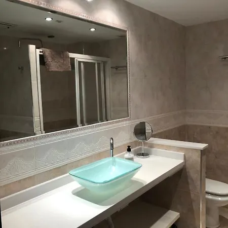 Primera Línea De Playa En Pyr Apartamento *
